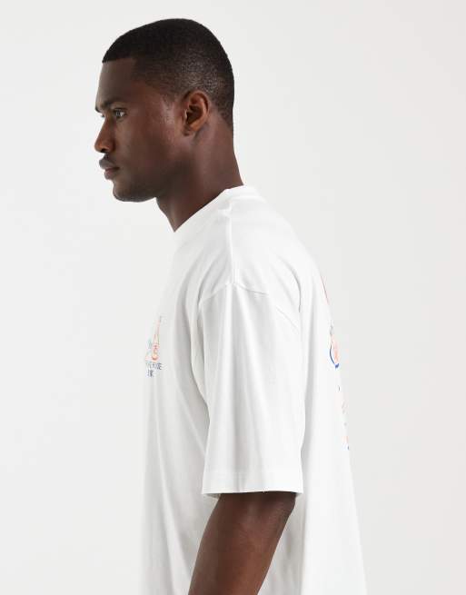 ASOS DESIGN oversized t-shirt with Sake back graphic in white, 4 of 5