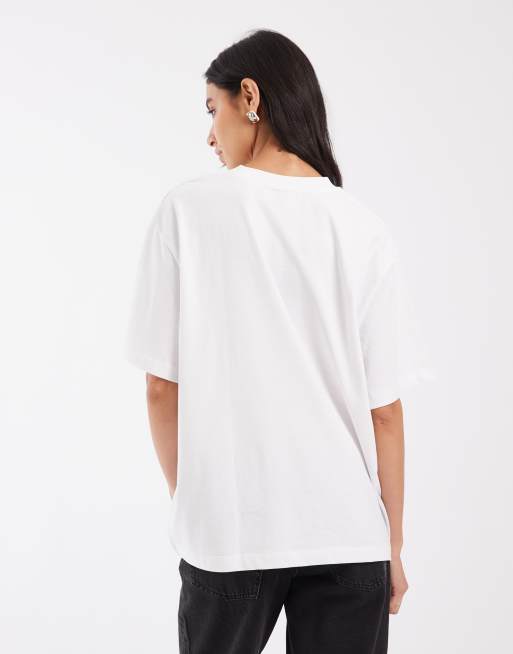 ASOS DESIGN Oversized T-shirt with shadow magic vampire graphic in white, 3 of 4
