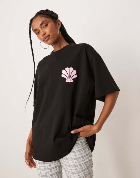 ASOS DESIGN oversized t-shirt with shell puff print in black - view 1
