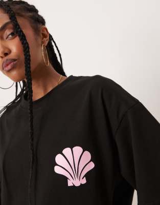 Asos Design Oversized T-shirt With Shell Puff Print