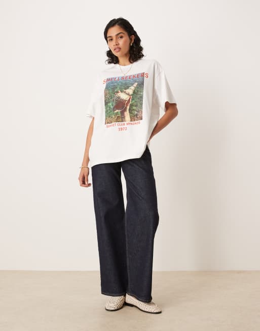 ASOS DESIGN oversized T-shirt with shellseekers graphic, 4 of 4