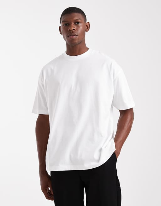 ASOS DESIGN oversized t-shirt with souvenir graphic in white, 3 of 5