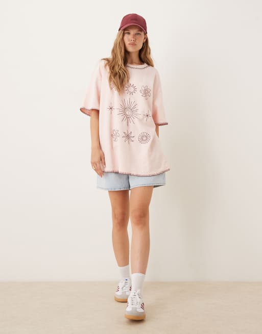 ASOS DESIGN oversized T-shirt with sun embroidery in pink, 4 of 4