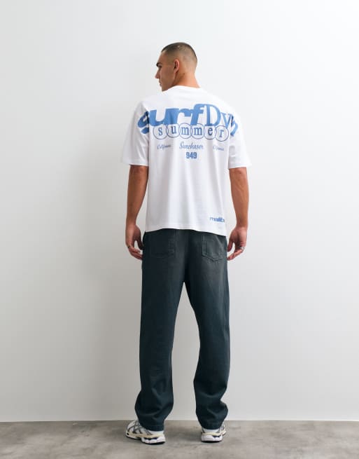 ASOS DESIGN oversized t-shirt with surf graphic in white, 3 of 5