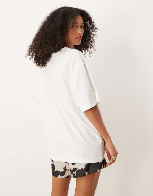 ASOS DESIGN oversized t-shirt with sweet like honey slogan graphic in cream, 3 of 4