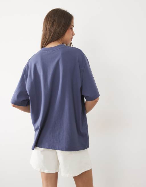 ASOS DESIGN Oversized T-shirt with Tofino surfers graphic in blue and pink, 4 of 4