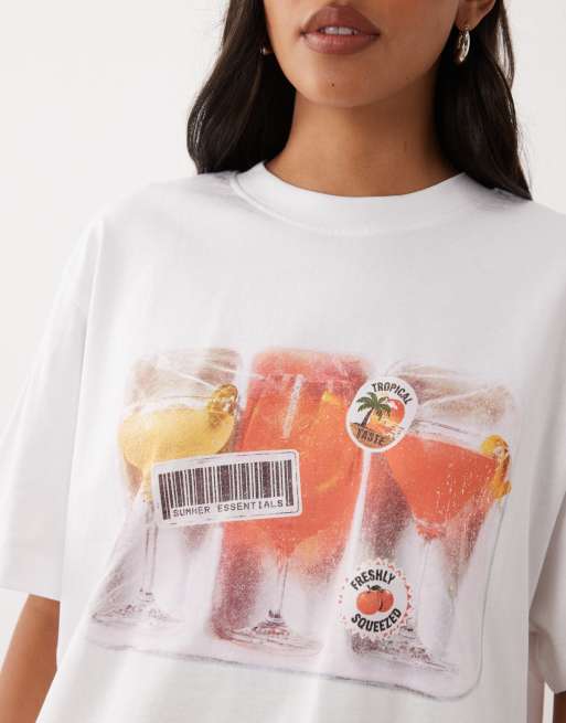 ASOS DESIGN oversized t-shirt with tropical cocktails graphic in white, 3 of 4