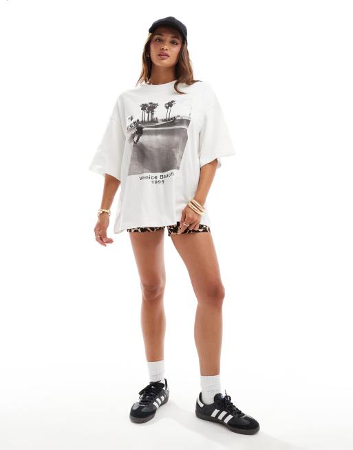 ASOS DESIGN oversized t-shirt with venice beach skater photographic in white, 3 of 4