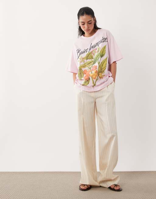ASOS DESIGN oversized t-shirt with vintage berries graphic in baby pink, 2 of 4
