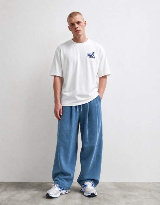 ASOS DESIGN oversized t-shirt with with diner puff print graphic in white, 8 of 10