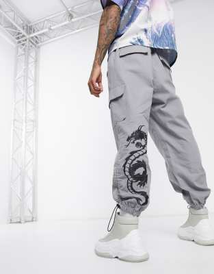 baggy tapered cargo pants