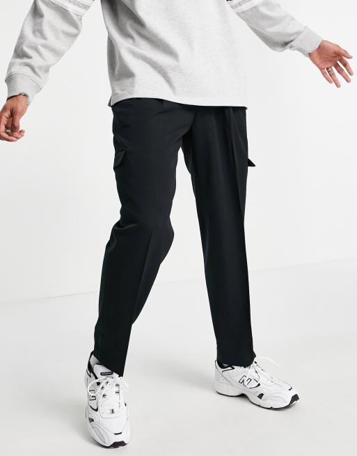 ASOS DESIGN - Oversized, tapered cargobukser i sort