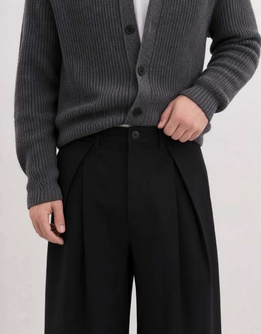 ASOS DESIGN oversized tapered chino in black with inverted pleats, 7 of 10