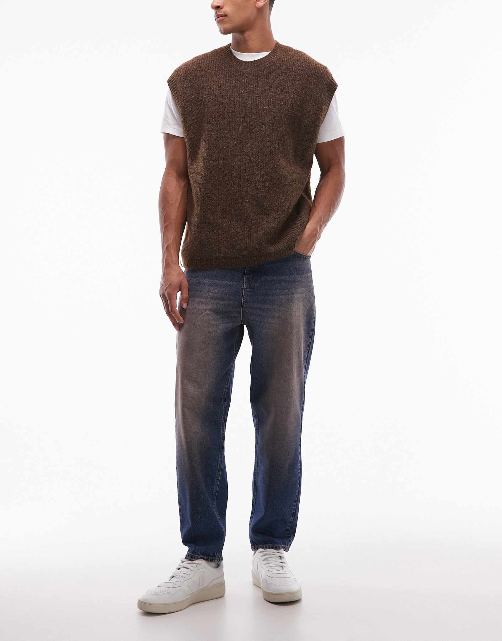 ДИЗАЙНЕРСКИЕ зауженные джинсы оверсайз от ASOS цвета индиго с коричневым отливом