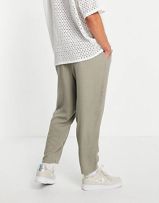  oversized tapered lightweight trousers with elasticated waist in khaki 