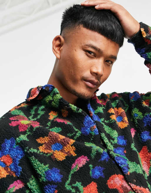 ASOS DESIGN - Oversized teddy-skjorte med 90'er-inspireret blomstermønster i imiteret lammeskind, 2 af 4