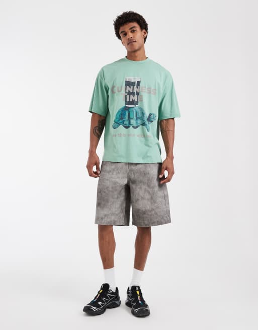 ASOS DESIGN oversized tee with Guinness print in Green, 2 of 5