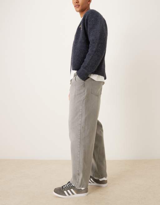 ASOS DESIGN - Oversized toelopende jeans in grijze wassing, 2 van 5