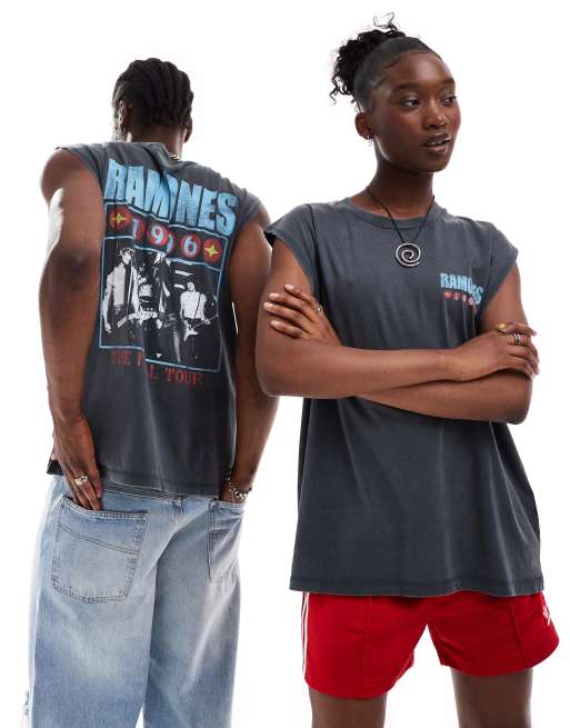 ASOS DESIGN - Oversized uniseks hemdje met grafische print van The Ramones in zwart met wassing 