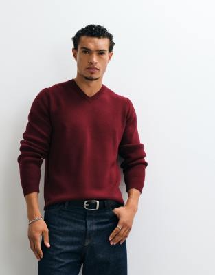 V Neck 4