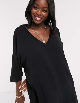 black t shirt dress v neck