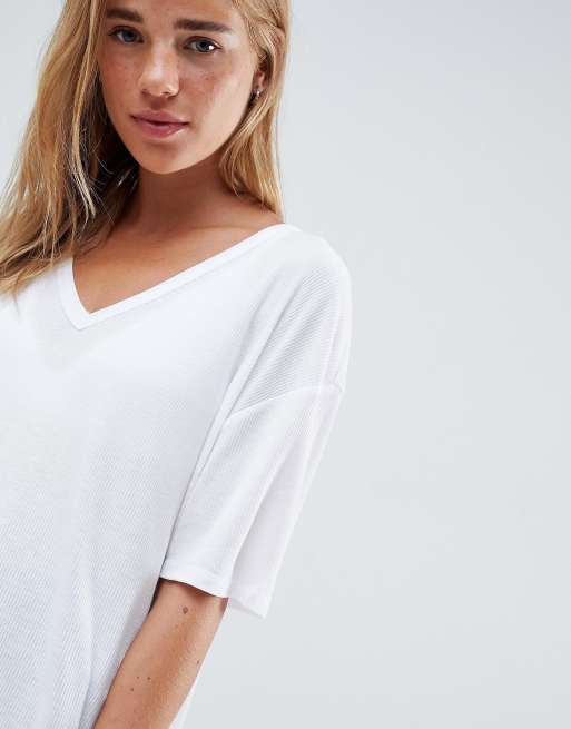 Oversized white v outlet neck t shirt