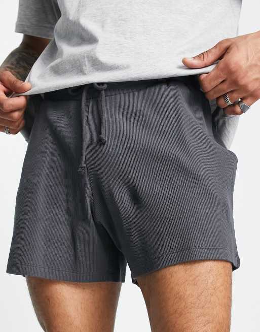 ASOS DESIGN - Oversized, vaffelstrikkede shorts i vasket sort - Del af sæt