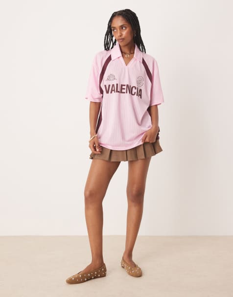 ASOS DESIGN - Oversized voetbalshirt met 'Valencia' print in roze - view 1