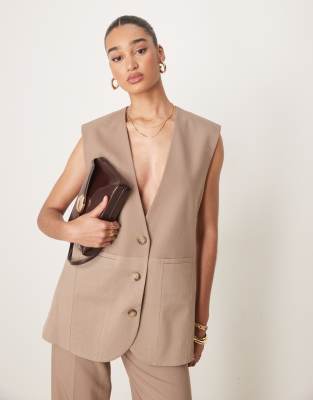 Shop ASOS DESIGN oversized waistcoat in mocha Online – Trendy & Affordable Fashion