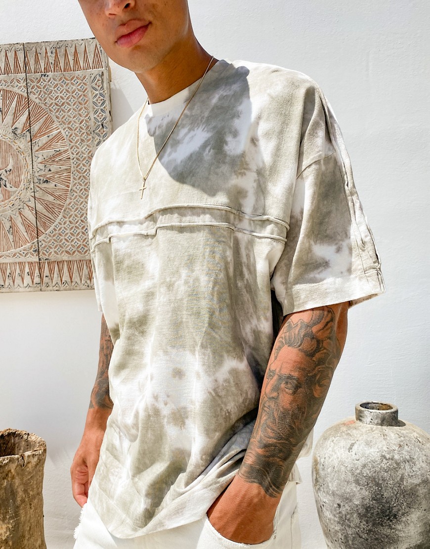 ASOS DESIGN - Oversized batikfarvet t-shirt med halvlange ærmer og rå søm-Multifarvet