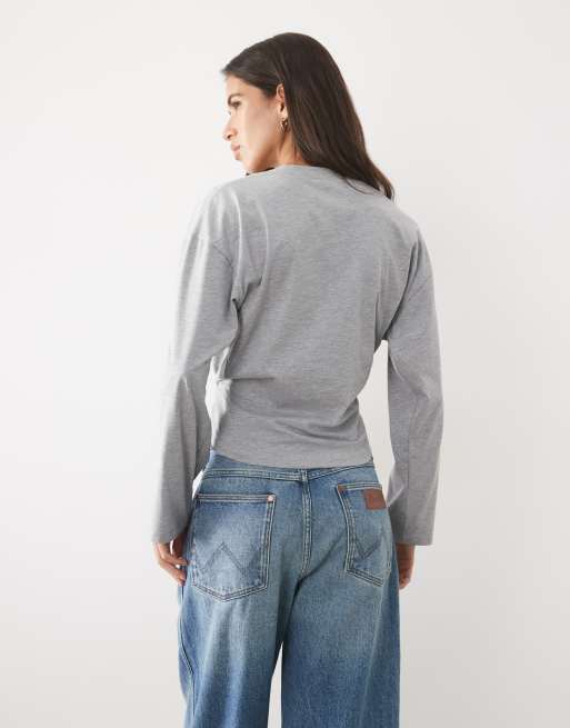 ASOS DESIGN overslag T-shirt met lange mouwen in grijs gemêleerd, 4 van 4