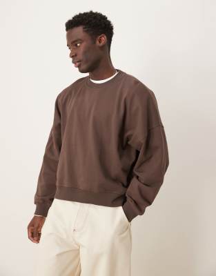 overszied dropped shoulder cropped sweatshirt with split hem in brown-White