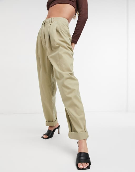 ASOS DESIGN – Ovoid – Karottenhose in Sandstein mit plissierter Vorderseite