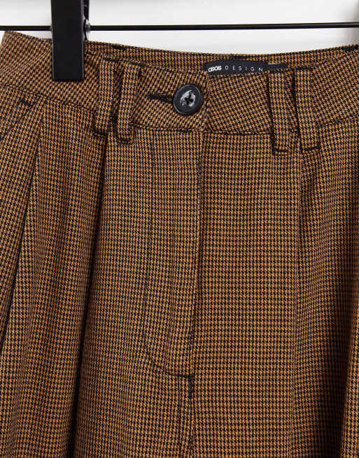 ASOS DESIGN – Ovoid – Karottenhose mit Bundfalten und Hahnentrittmuster in Hellbraun, 4 von 4