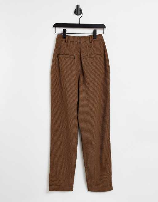 ASOS DESIGN ovoid pleat front peg pant in tan dogtooth, 2 of 4