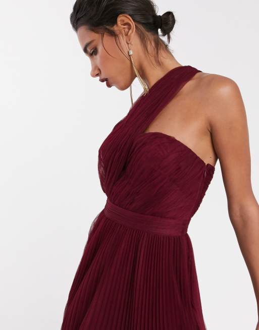 ASOS DESIGN – Oxblodsfärgad maxiklänning i tyll med en bara axel och förstärkt fåll, 3 av 4