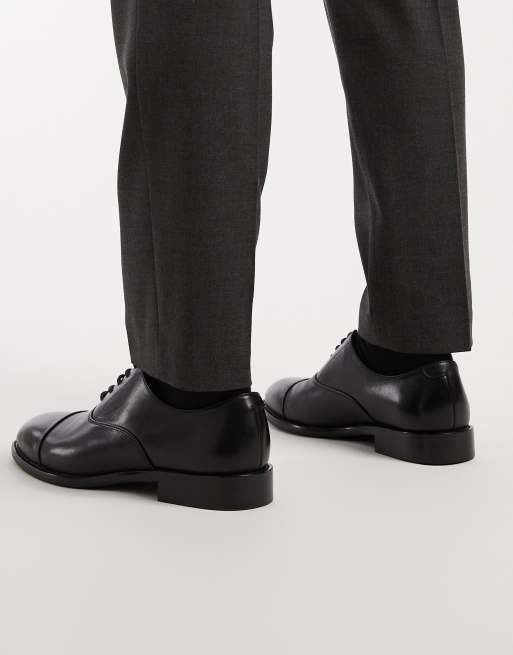 ASOS DESIGN – Oxfordy z czarnej skóry z odcinanym noskiem, 3 z 4