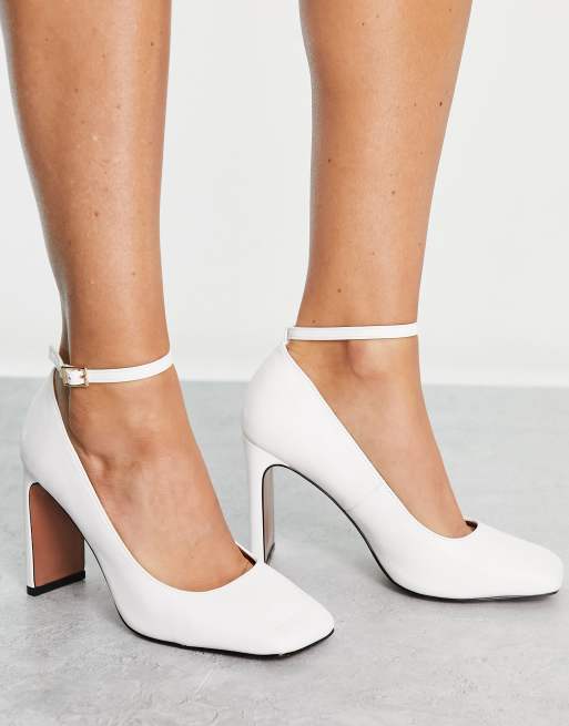 ASOS Design Wide Fit West Slingback Block Heeled Shoes in Ivory glitter-White