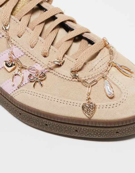 ASOS DESIGN pack of 2 mixed design chain charms for shoes and accessories in gold tone - view 1