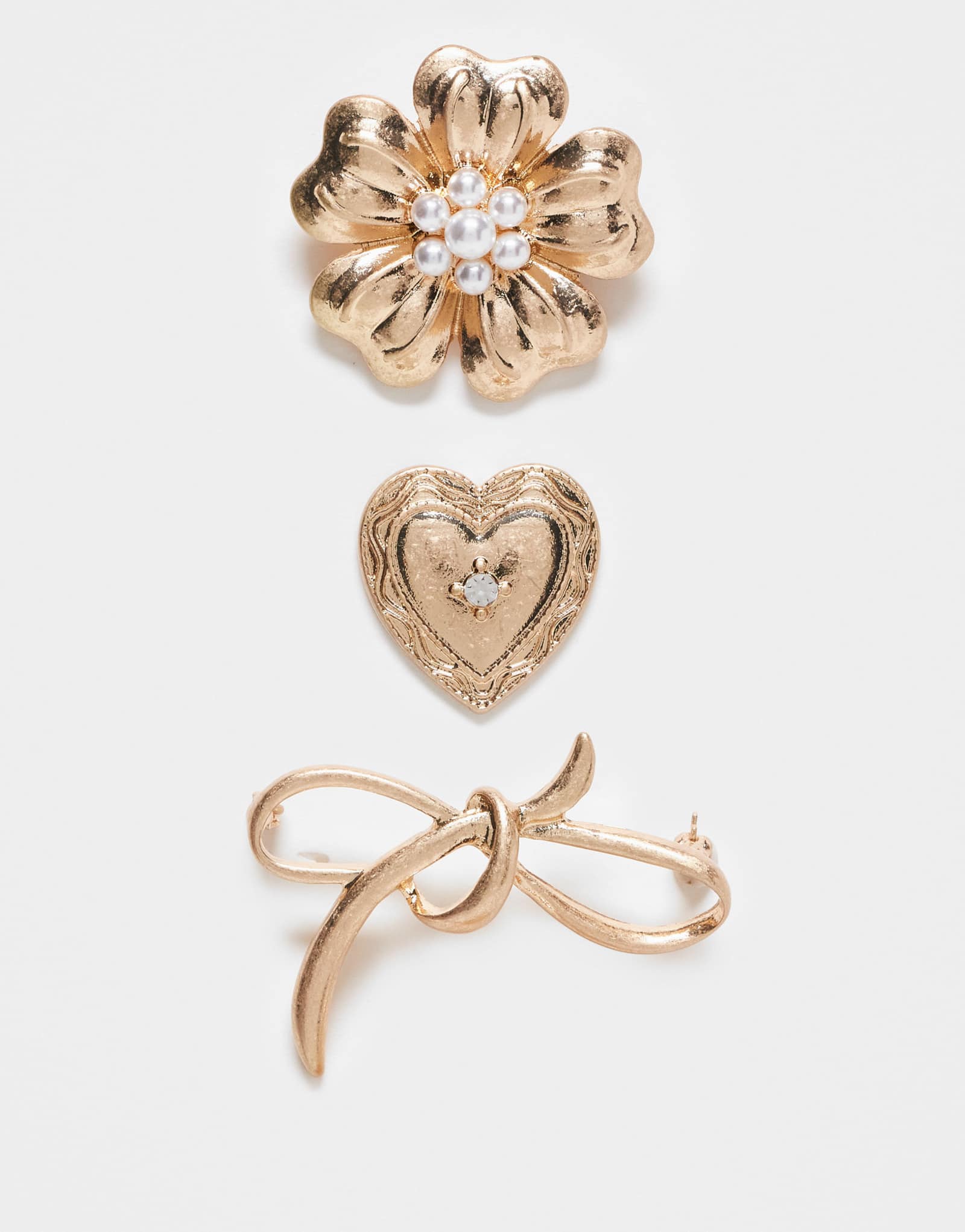 ДИЗАЙНЕРСКИЙ набор ASOS из 3 брошей с изображением цветка, банта и сердца в потертом золотистом цвете
