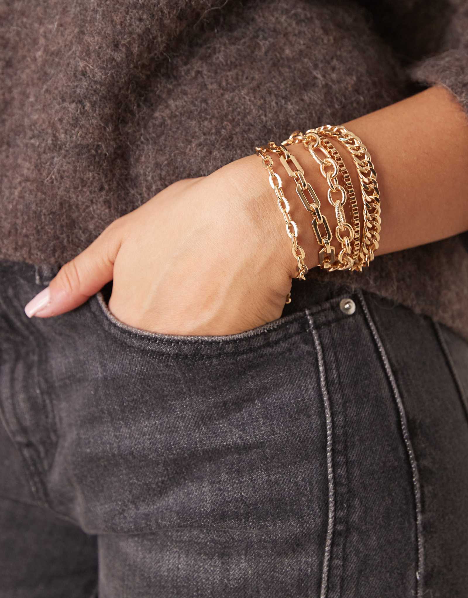 ДИЗАЙНЕРСКИЙ набор ASOS из 5 браслетов на тонкой цепочке золотого оттенка