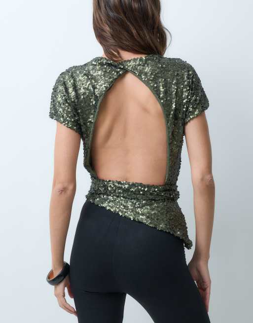 ASOS DESIGN paillettenbesetztes drapiertes Oberteil mit Stehkragen in Olivgrün, 5 von 5