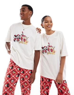 pajama set with Christmas Mickey and Friends prints in red