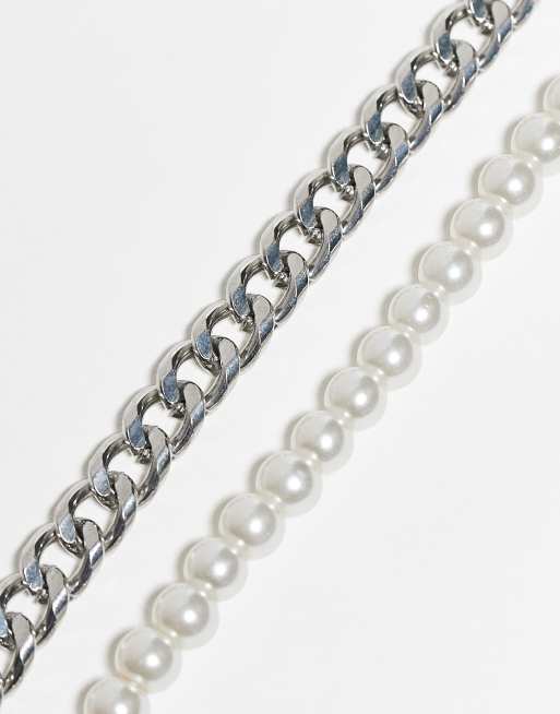 ASOS DESIGN - Pakke med 2 armbånd med kæder og 6 mm imiterede perler i sølvfarve, 4 af 4