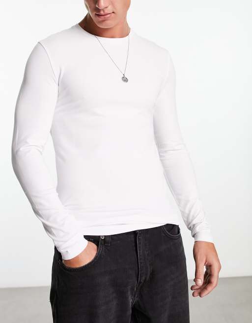 ASOS DESIGN - Pakke med 2 hvide tætsiddende langærmede T-shirts med rund hals, 2 af 4