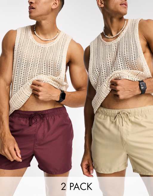 ASOS DESIGN - Pakke med 2 par korte badeshorts i beige/bordeaux - Spar