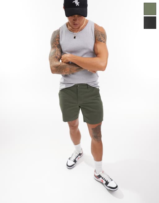 ASOS DESIGN - Pakke med 2 par mellemlange slim-chinoshorts i mørk khaki og sort - Spar 