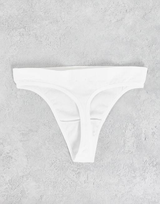 ASOS DESIGN - Pakke med 3 par sømløse ribstrikkede G-strenge i hvid , 2 af 4