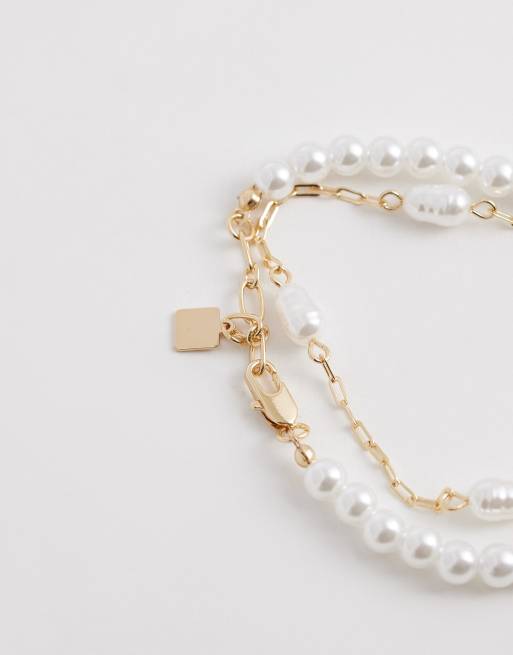ASOS DESIGN - Pakke med to guldfarvede armbånd med kunstperler, 3 af 3