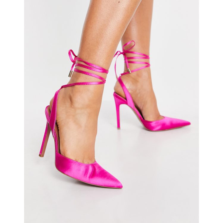 Атласные ноги. Атласные колготки. Розовые туфли с завязками. Туфли с бантиком. Обувь лоренцо джанмарко.